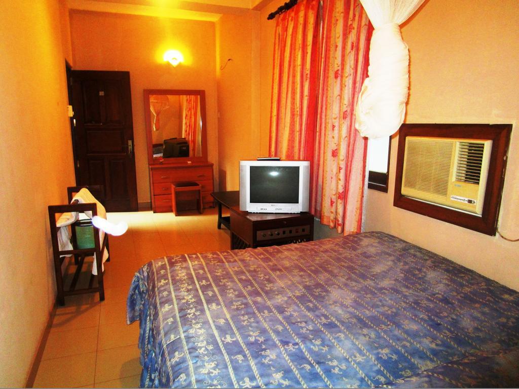 Hotel Shalini Anuradhapura Quarto foto